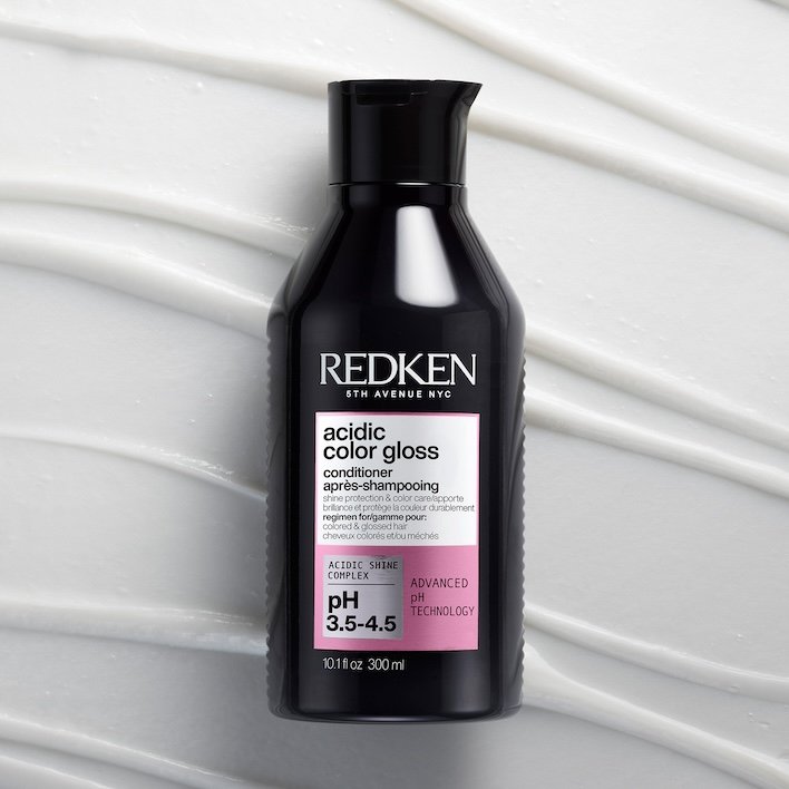 Redken Acidic Color Gloss Routine Step 3 resized